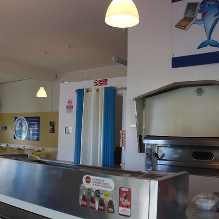 Camping Delfino Албенга Екстериор снимка