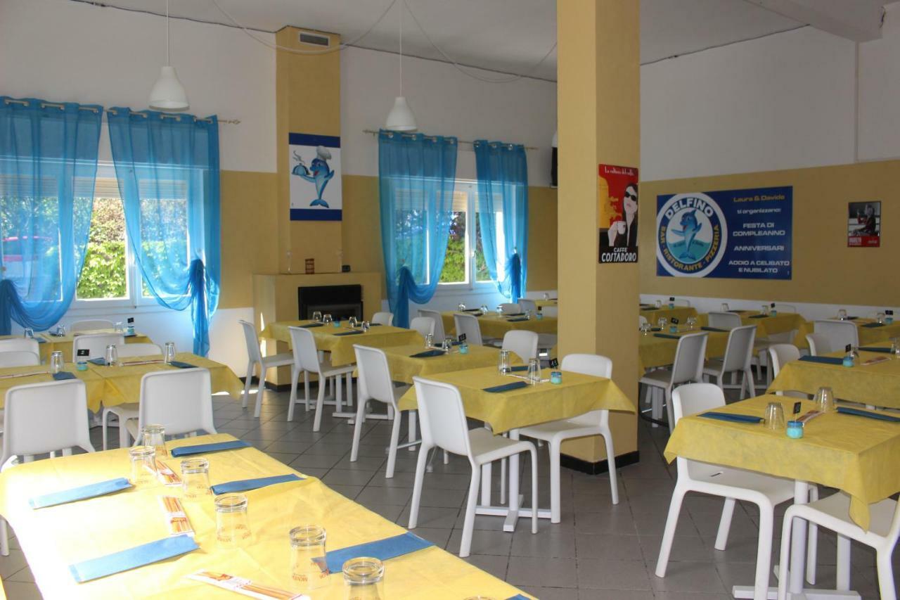 Camping Delfino Албенга Екстериор снимка